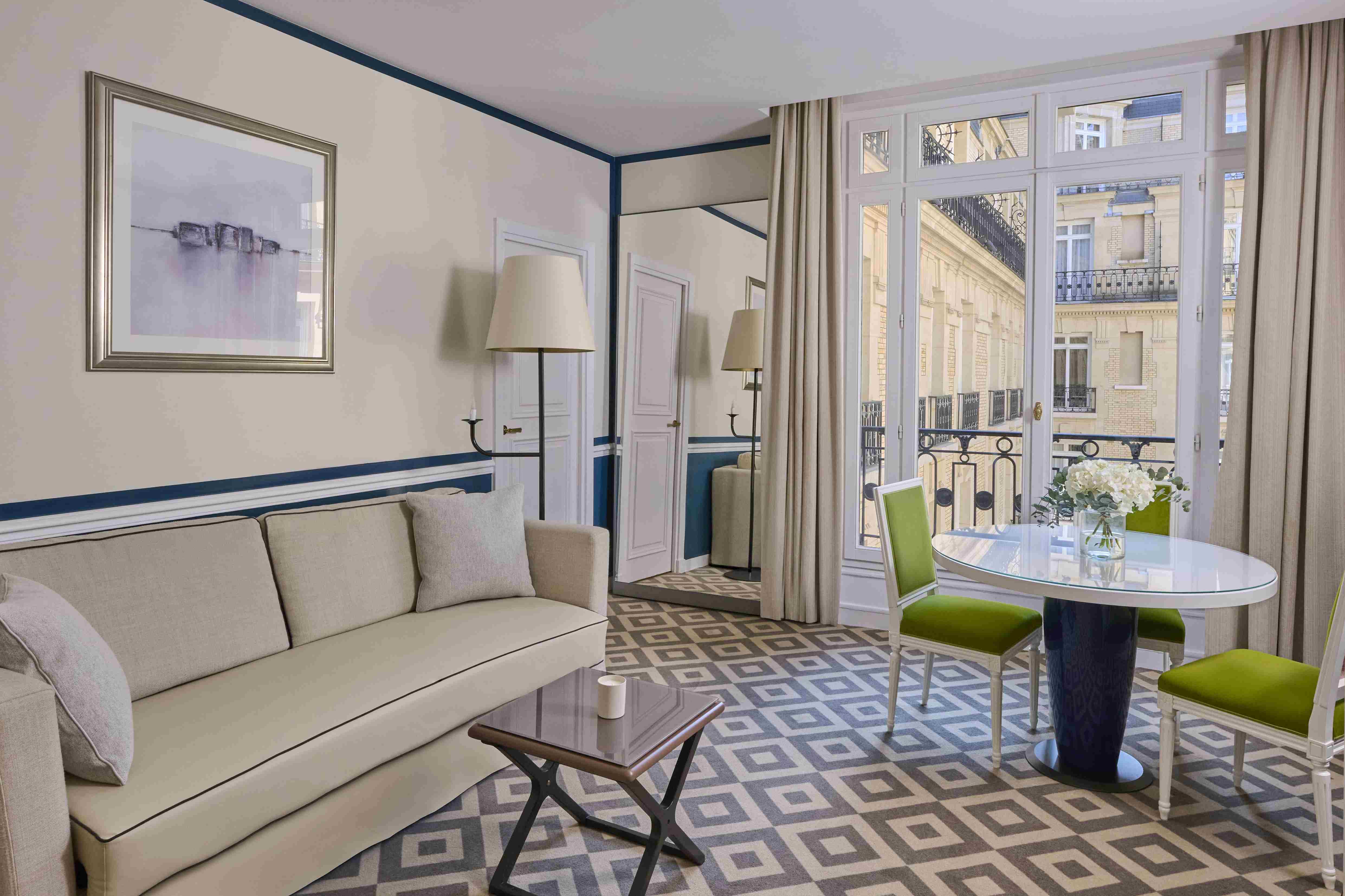 One Bedroom Deluxe Suite in Paris | Serviced Apartments in Paris | Fraser  Suites Le Claridge
