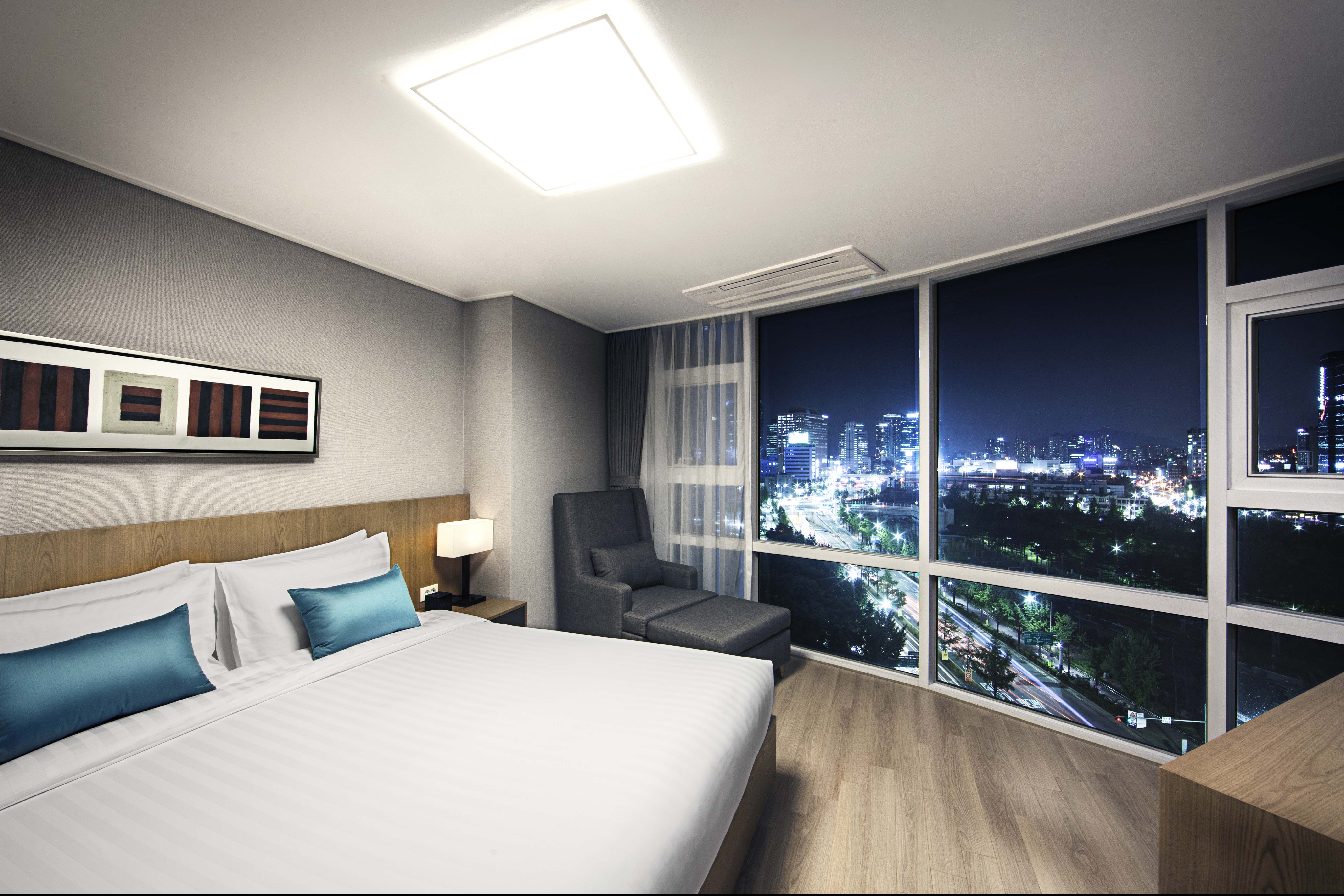 Two Bedroom Serviced Apartment Seoul Fraser Place Central Seoul