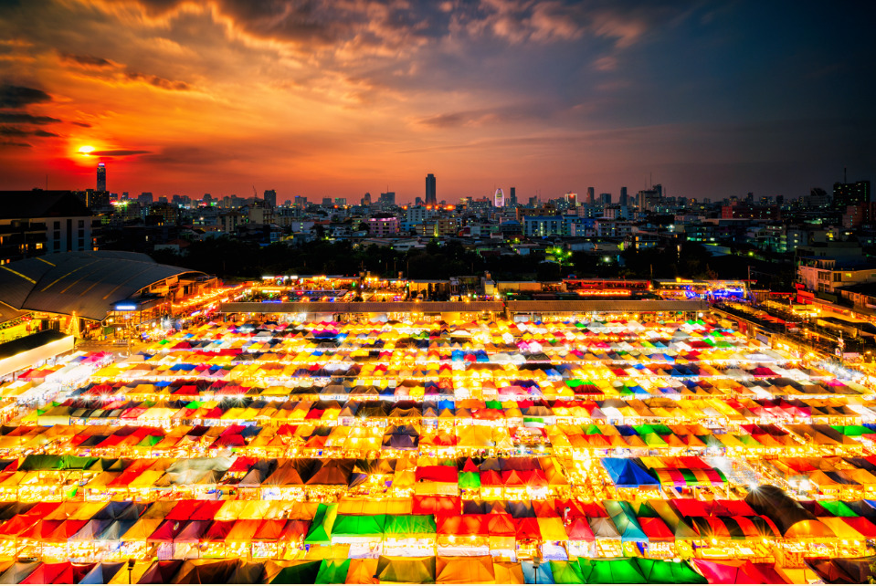 JODD FAIRS Ratchada Night Market