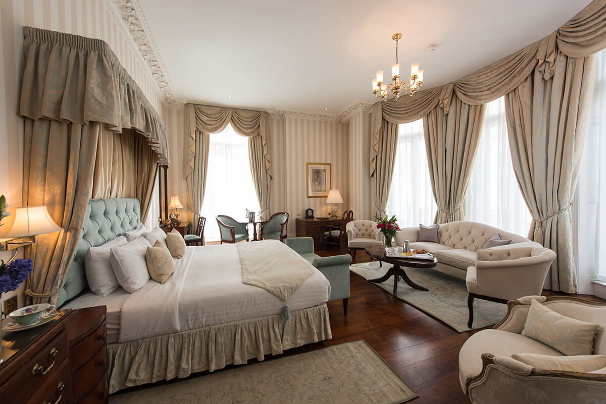 London Chairman s Hotel Suite South Kensington Park