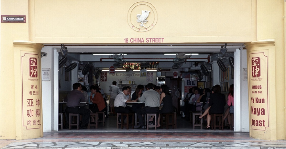 Ya Kun Kaya Toast’s flagship stall on China Street.