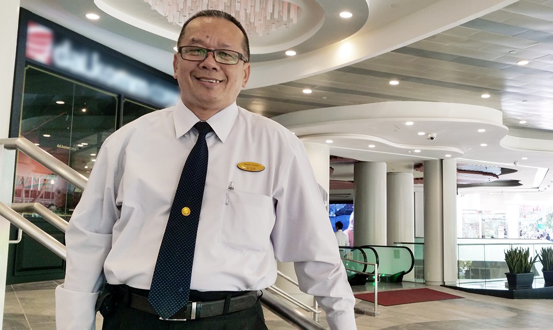 Fadzil, bagged a gold award for excellent service and received a gold pin, which he proudly wears on his tie daily.