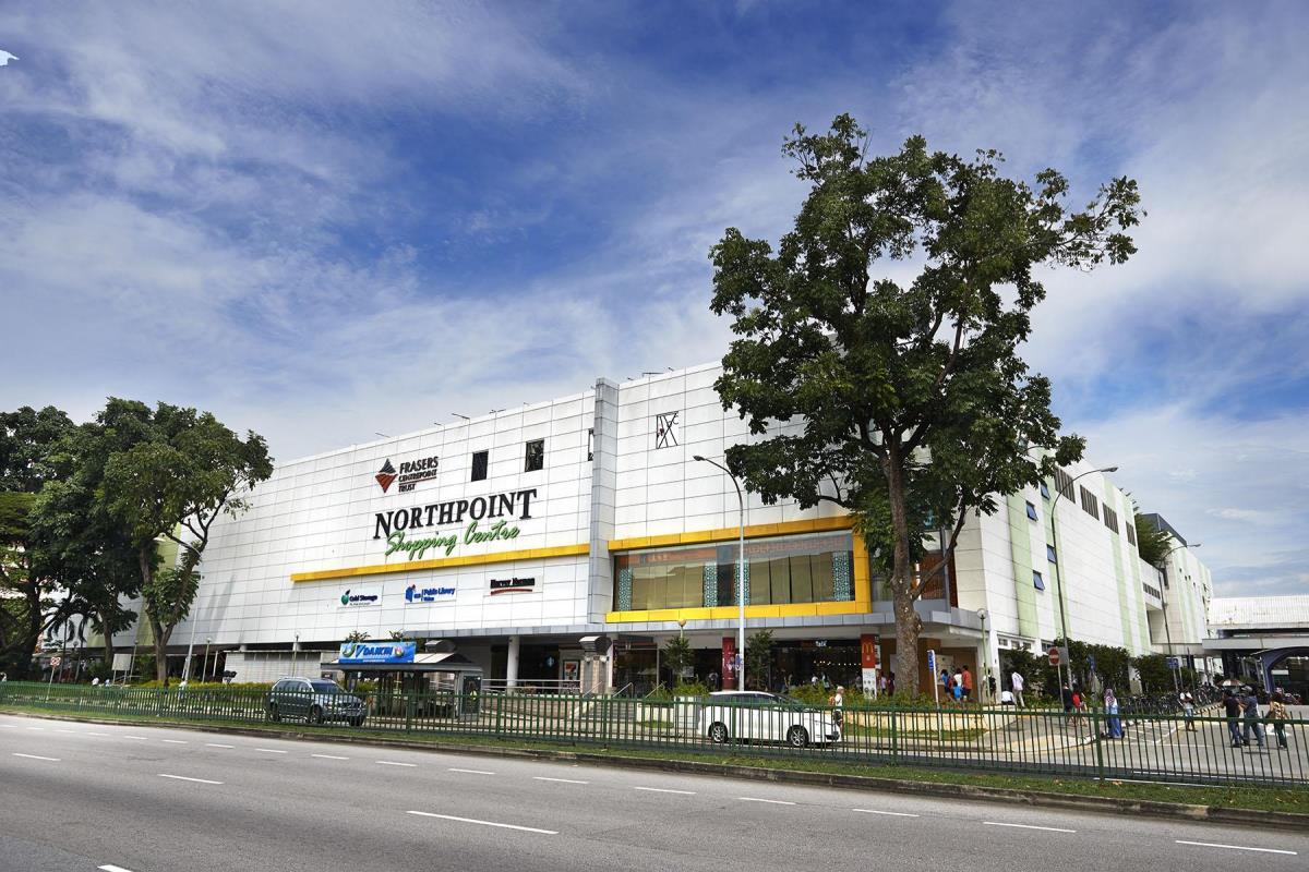 The Centrepoint, Singapore, One of the older malls of Singa…