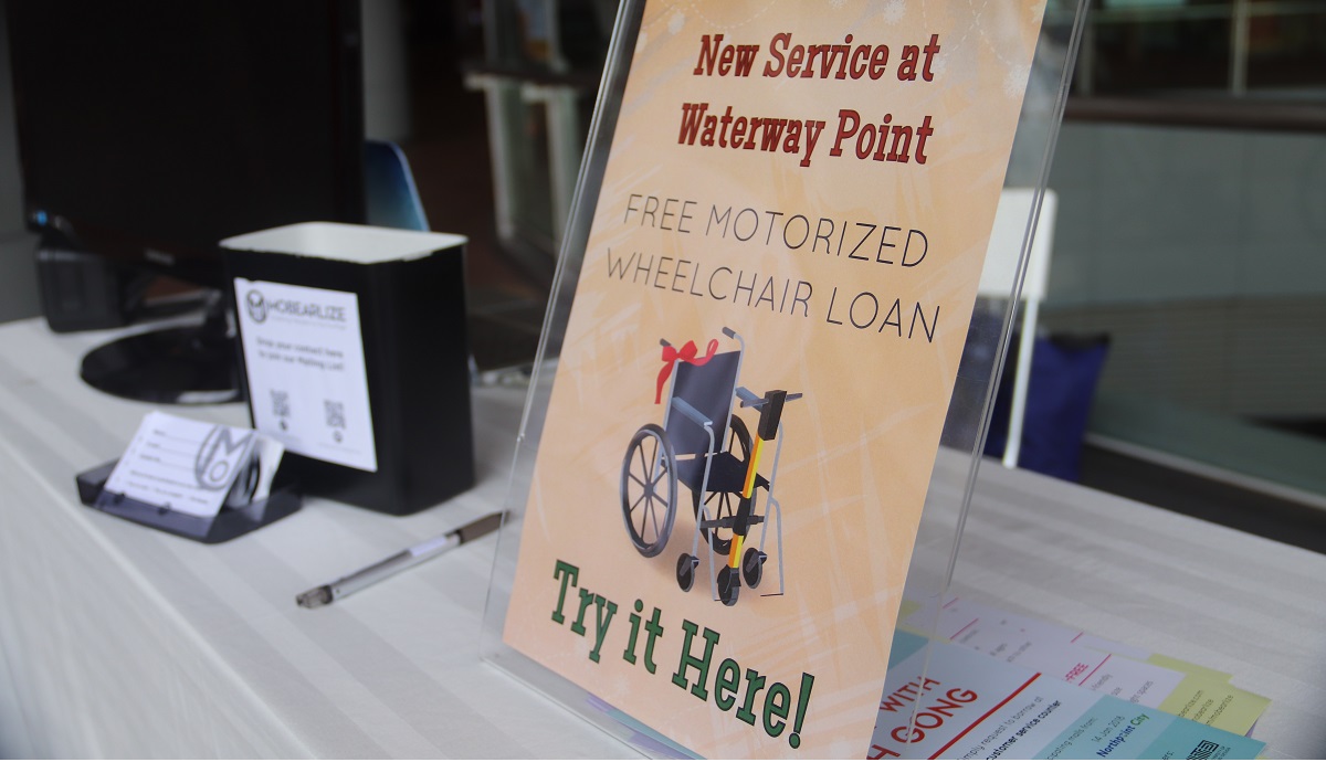  Shoppers can exchange their wheelchairs to try out the motorised wheelchair loan service at the customer service counters during their time in our mall.