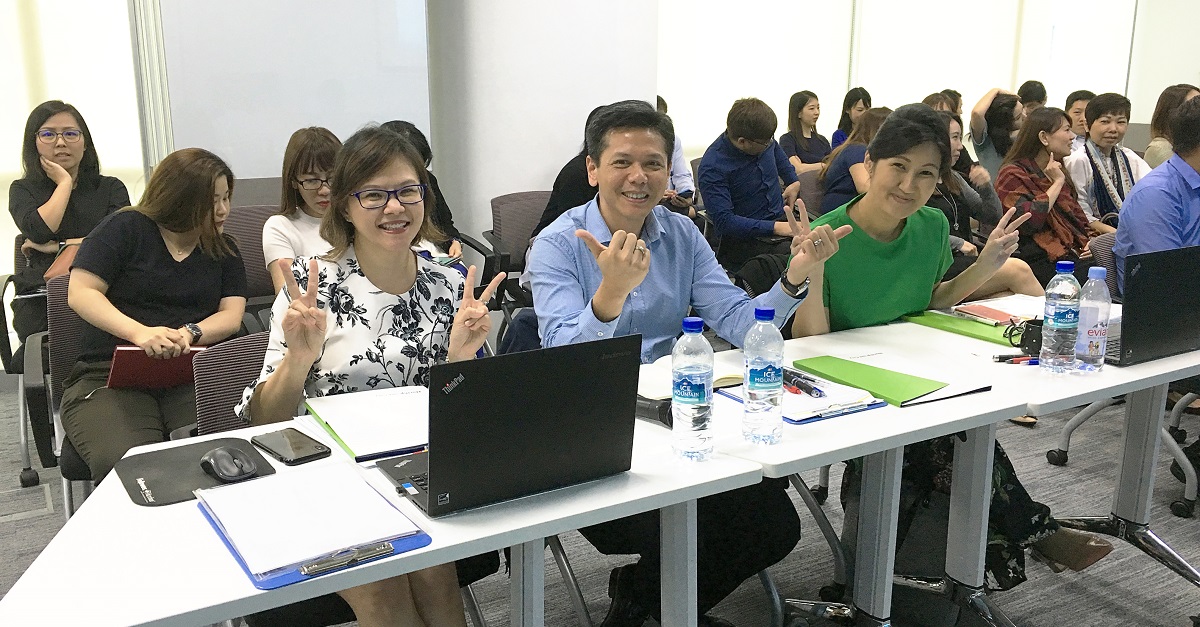 The judges getting ready for the first presentation.   From left to right: Ms Molly Lim, SVP, Head of Retail Properties, Mr Richard Ng, Executive Vice President, Head of Asset Management and Ms Jill Ng, SVP, Head of Strategic Marketing
