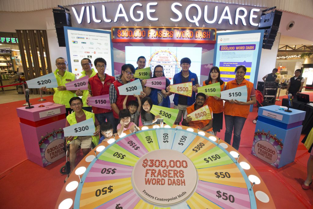 Kicking off the event on 27 May, beneficiaries of SPD and representatives from Mobility Aids Servicing and Training Centre teamed up with local bloggers to take on the word puzzle challenge. Frasers Centrepoint Malls donated the total amount of $10,000 raised to the beneficiaries.