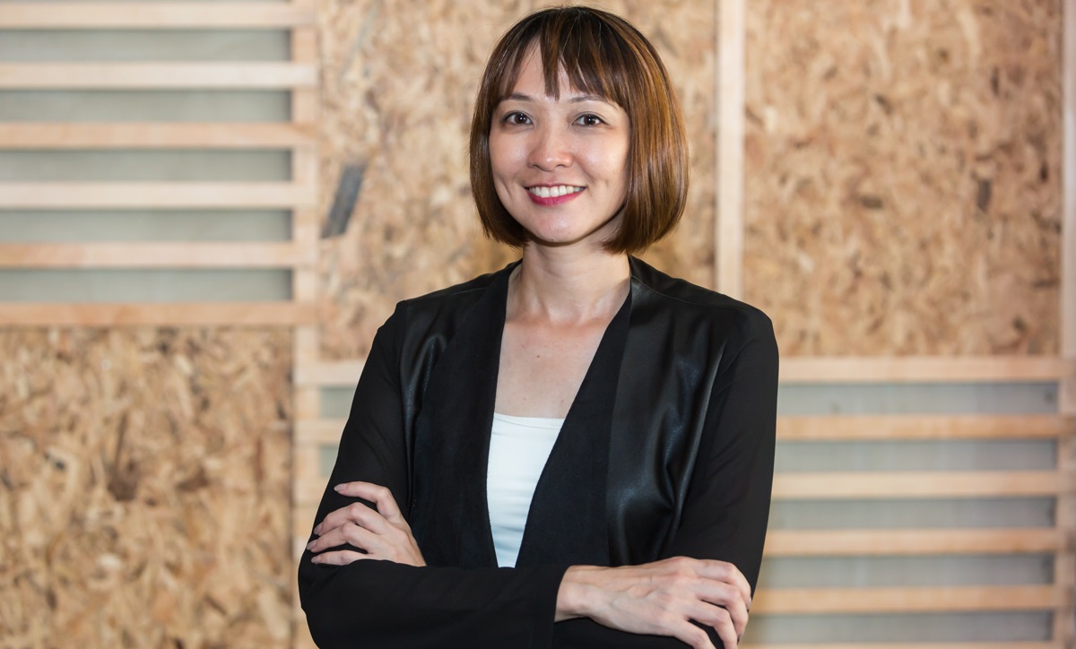 Jazmine, has worked with multiple teams across three malls and has built good rapport with many colleagues within the company.