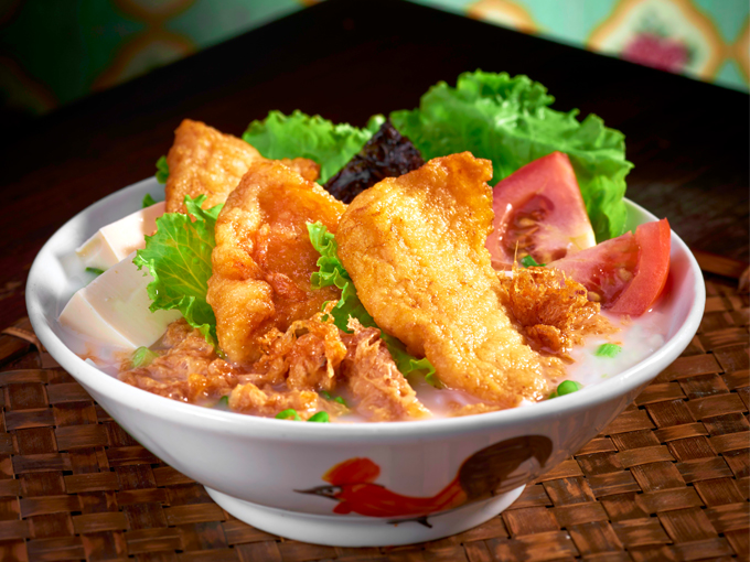 Dig into a ‘Chicken Cutlet’ meal at Let’s Eat, The Centrepoint.